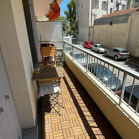 Grand Appart Climatise Avec Parking Апартаменты Ницца